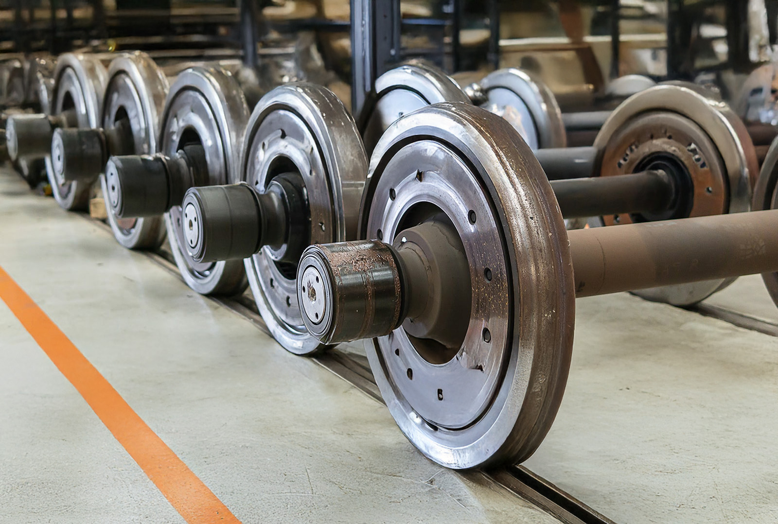 Ihr Spezialist für Reinigungs&shy;lösungen in der Schienenverkehrs&shy;technik